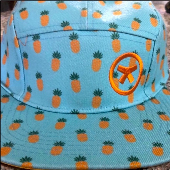 Pineapple DUHOLIFE hat 🍍 - Picture 2 of 5